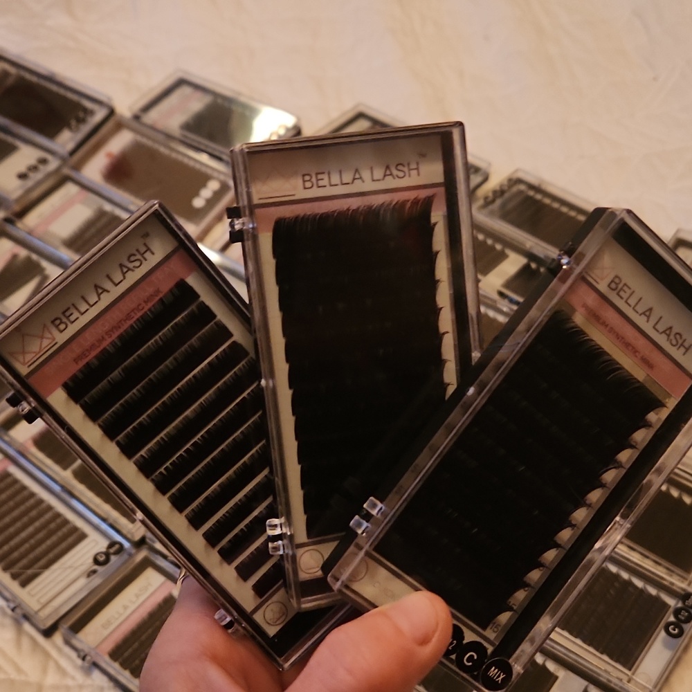 Eye Lash Extention lot of 36 (Premium Synthetic Mink)